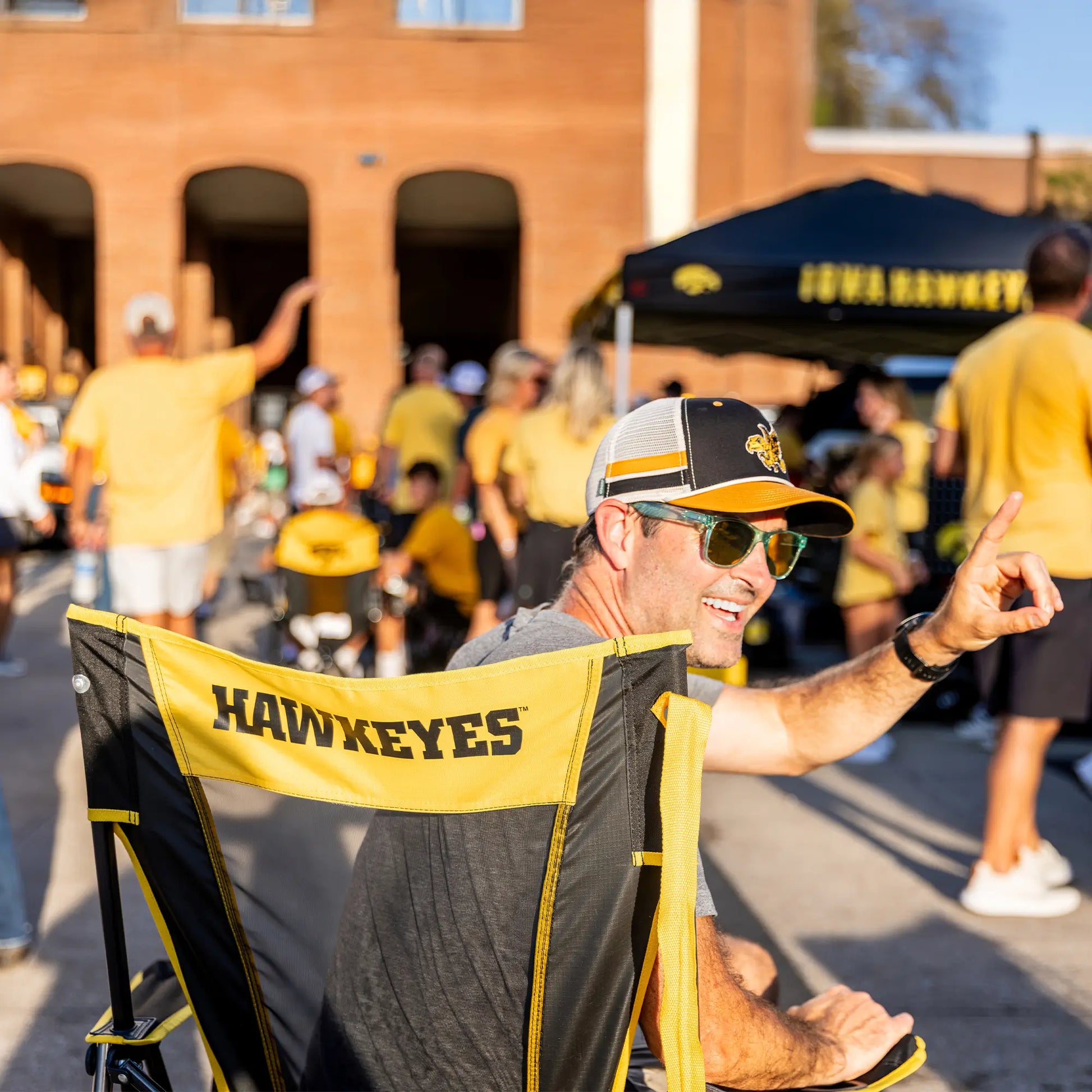College Comfort Pro Rocker™ - Iowa Hawkeyes - Team Spirit Ready
