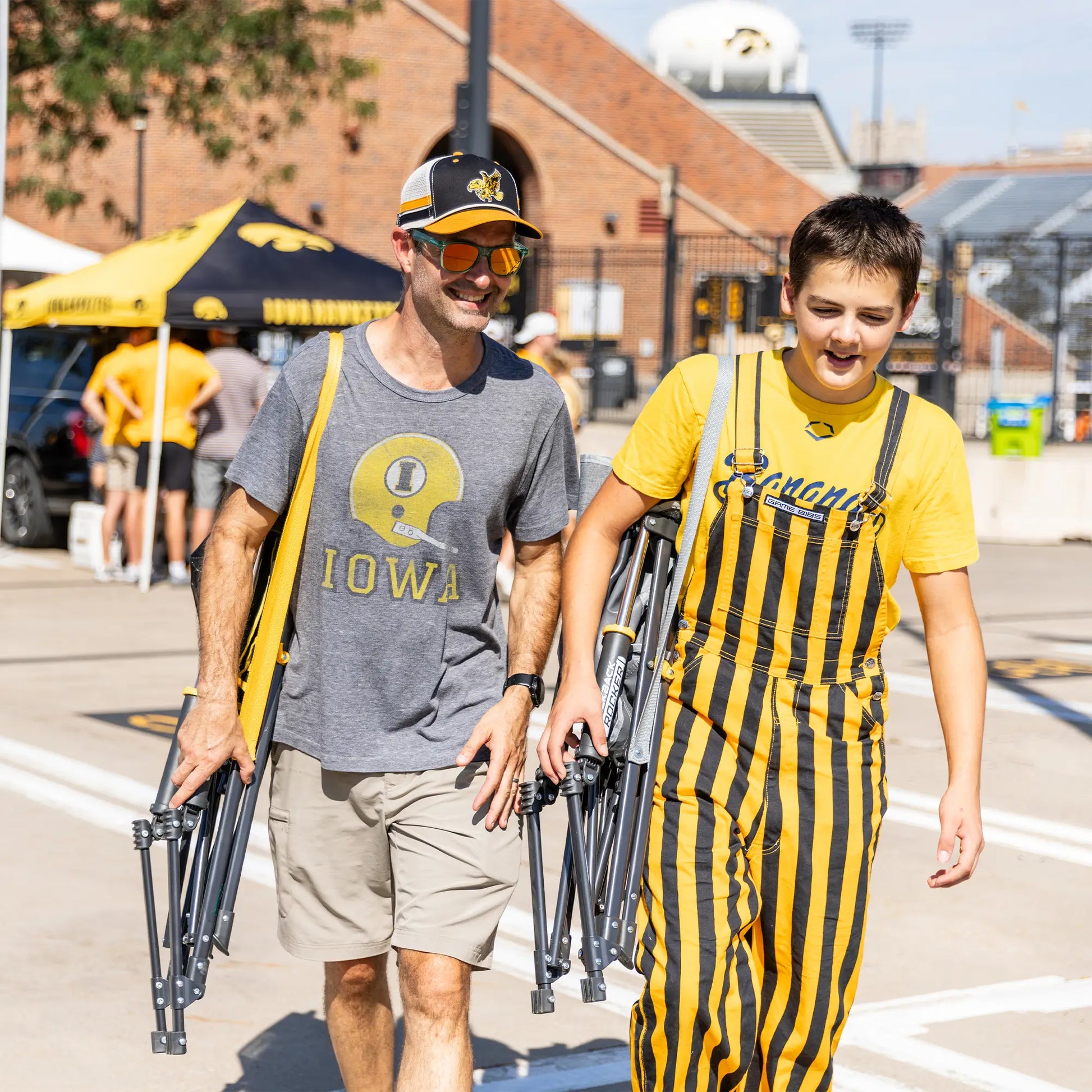 College Comfort Pro Rocker™ - Iowa Hawkeyes - Team Spirit Ready