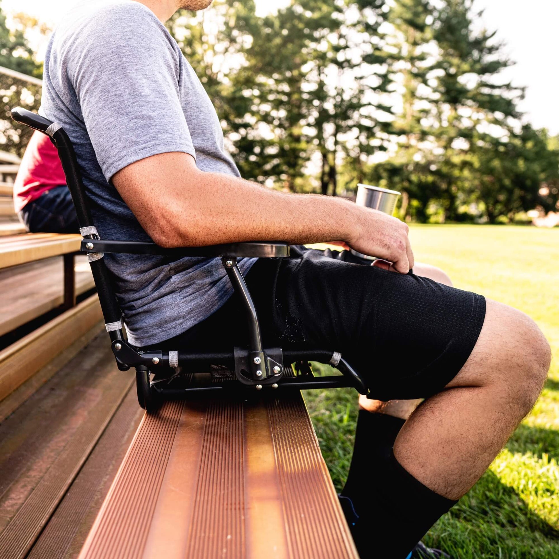 Big Comfort Stadium Chair™ with Armrests - Race Day Choice